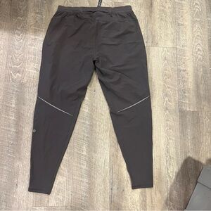 Men’s lululemon NWOT tapered reflective jogger